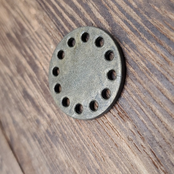 Bronze Aztec wheel pendant - Picture 2 of 2